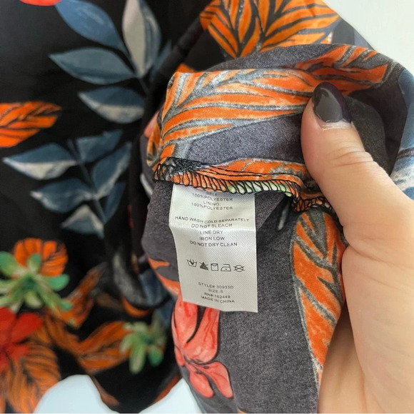 Milk & Honey tropical floral puff sleeve mini dress size small - Picture 6 of 7